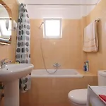 Apartament Familiar Apartment! Unwind With & Sea Views! Saranda