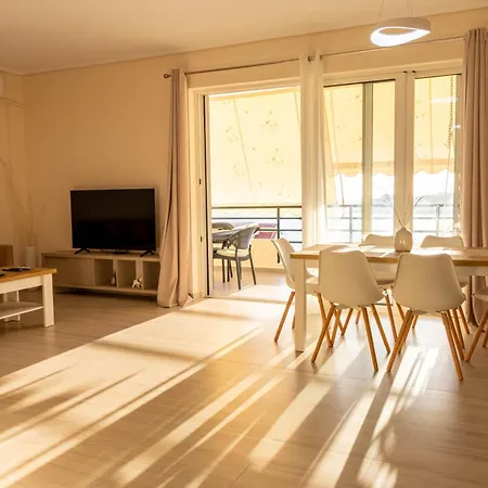 Familiar Apartment! Near The Sea! Free Parking! ساراندا