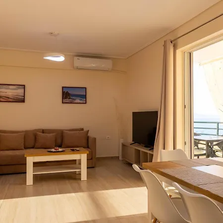 Familiar Apartment! Near The Sea! Free Parking! * Sarande