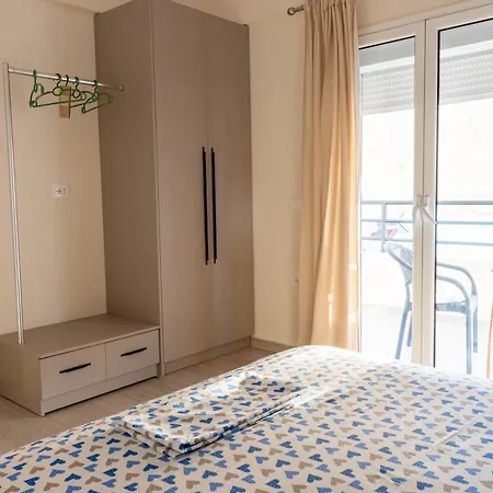 شقة Familiar Apartment! Near The Sea! Free Parking!