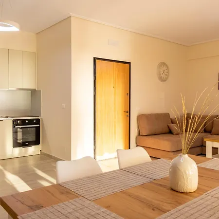 شقة Familiar Apartment! Near The Sea! Free Parking!